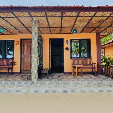 Mecaja Beach House Roxas  外观 照片