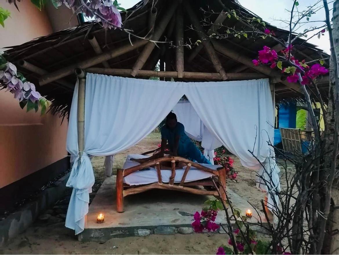Mecaja Beach House Roxas  外观 照片